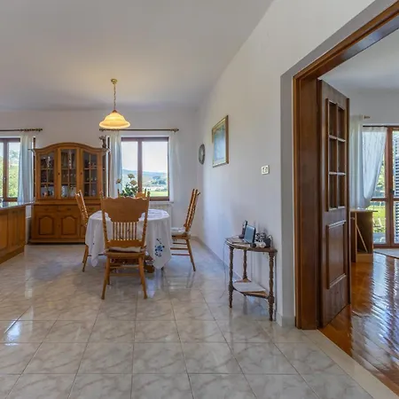 Maria Buzet 2 With Balcony * Buzet