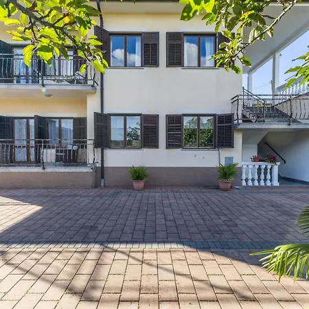 Maria Buzet 2 With Balcony
