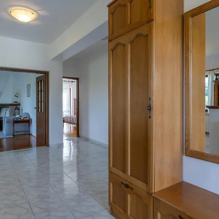 Maria Buzet 2 With Balcony Mala Huba