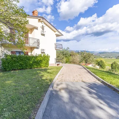 Maria Buzet 2 With Balcony * Buzet